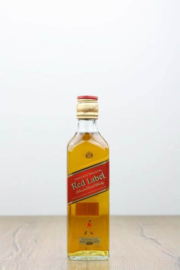 Johnnie Walker Red Label Blended Scotch Whisky 0